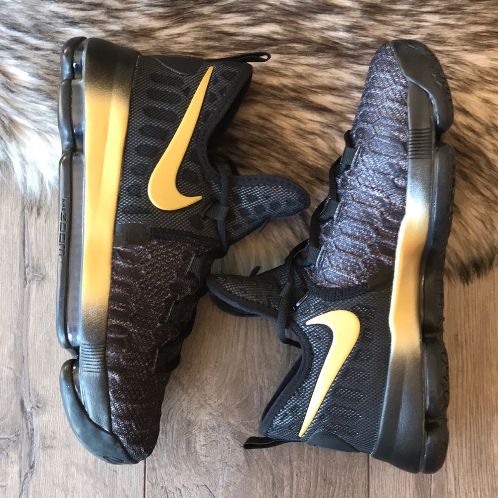 NWT Nike Kevin Durant Black/Gold - Picture 3 of 7